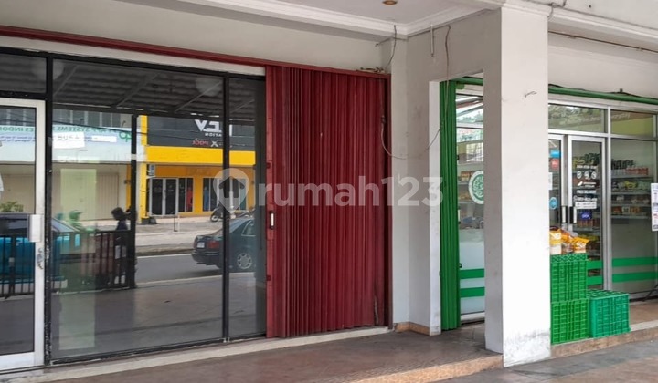 Ruko 2 Lantai Masih Beroperasi Di Kencana Loka BSD 2