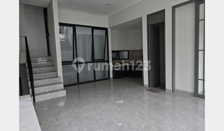 Limited Rumah Aether Green Wich BSD City, Tangerang Selatan Limited Rumah Aether Green Wich BSD City, Tangerang Selatan