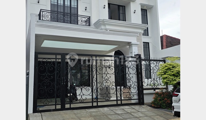 Rumah Mewah Full Furnished Lebar 12 - Sektor 1A Gading Serpong, Tangerang Rumah Mewah Full Furnished Lebar 12 - Sektor 1A Gading Serpong, Tangerang
