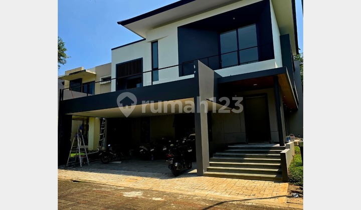 Rumah Hook/Hoek Bangunan Mandiri-BSD Foresta Cluster Giardina