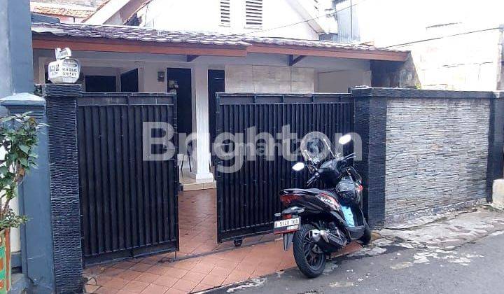 RUMAH DI CAWANG JAKARTA TIMUR, KOKOH DAN STRATEGIS 1