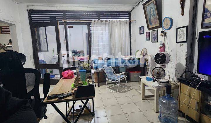 Di  rumah minimalis 2 lantai di Bidara Cina-Jakarta Timur 2