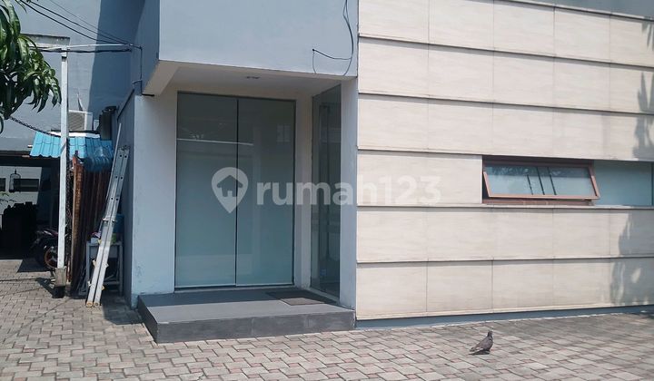 Ready-to-Occupy Office Space on Jl. Sisingamangraja, Kebayoran Baru, South Jakarta