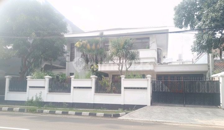 Rumah Siap Huni di Kawasan Asri Permata Hijau Jakarta Selatan