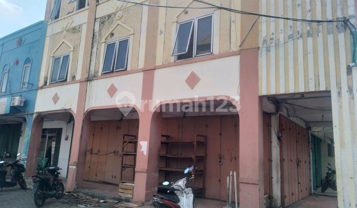 Ready-to-Use Commercial Shop for Business at Saraswati Market, Ciledug, Tangerang (Hook) Ready-to-Use Commercial Shop for Business at Saraswati Market, Ciledug, Tangerang (Hook)