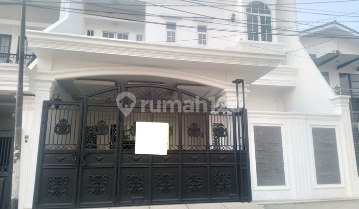 Rumah Hunian Mewah 2 Lantai (baru Dibangun) Lokasi Strategis Dikawasan Kav Dki Joglo Dekat Dengan Akses Toll /universitas/pusat Perbelanjaan