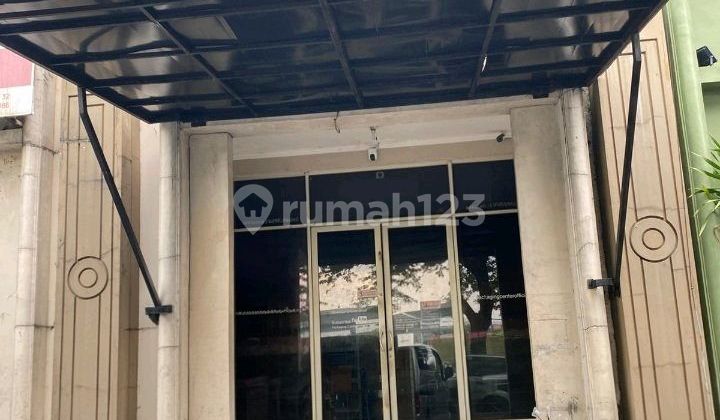 Ready-to-Use Crown Shophouse in Green Lake City Cipondoh Ready-to-Use Crown Shophouse in Green Lake City Cipondoh