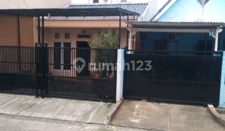Ready-to-Occupy House in Pondok Lestari Area, Ciledug Tangerang