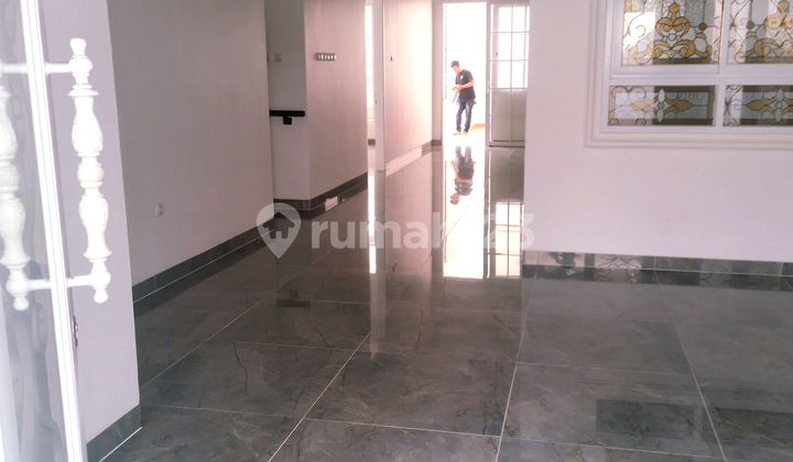 Rumah Hunian Mewah 2 Lantai (baru Dibangun) Lokasi Strategis Dikawasan Kav Dki Joglo Dekat Dengan Akses Toll /universitas/pusat Perbelanjaan 2