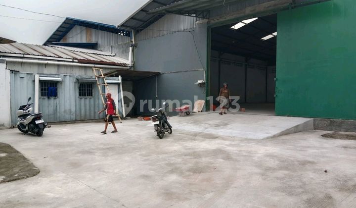 Warehouse in Kav DPR Warehouse Complex Block B Can Accommodate 40ft Containers 12 Row Road Near Toll Access in Cipondoh Tangerang
