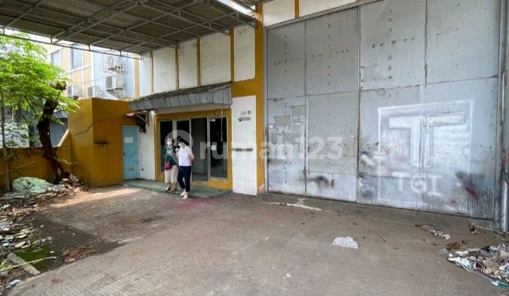 Ready-to-Use Warehouse in Techno Park