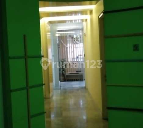 Sewa Rukan di Hayam Wuruk 5 Lantai Plus Duck Ada Lift Dan Genset 6