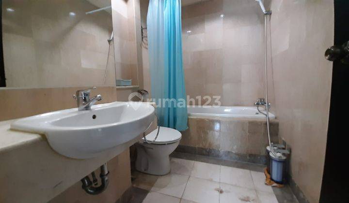Sewa Apartemen Bellagio Residence 2 Bedroom Lantai Tengah Furnished 7