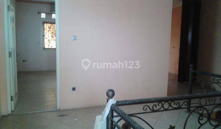 Dijual Rumah di Ciliwung Cililitan 3 Lantai Dengan Rooftop Siap Huni 5