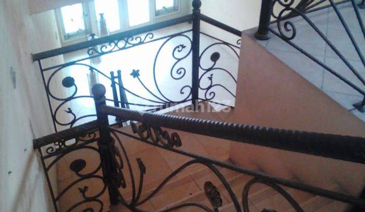 Dijual Rumah di Ciliwung Cililitan 3 Lantai Dengan Rooftop Siap Huni 6