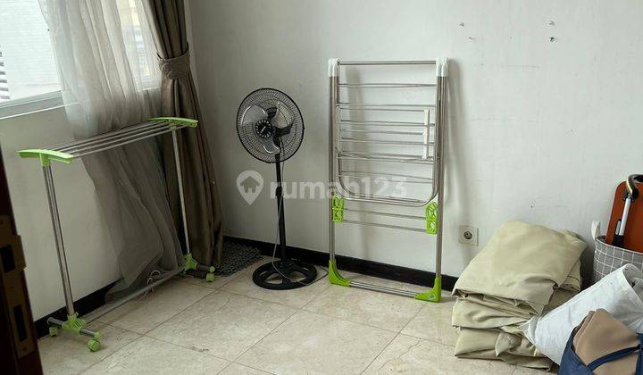 Sewa Apartemen Bellagio Residence 2 Bedroom Lantai Sedang Furnished 6