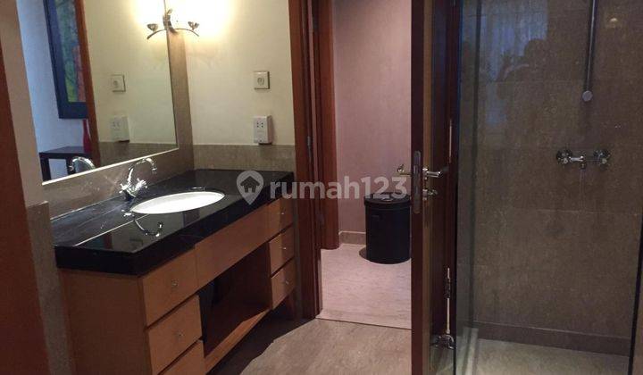 Sewa Apartemen Pakubuwono Residence 2 Bedroom Lantai Rendah Furnished 10