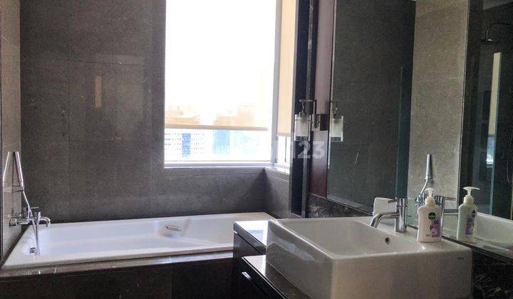 For Rent Apartment Capital Residence 3 Bedrooms Middle Floor 12