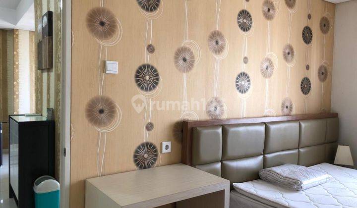 Sewa Apartemen Cosmo Terrace 2 Bedroom Furnished Lantai Tinggi 6