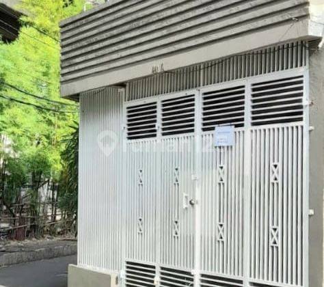 Dijual Cepat Rumah di Sawah Besar 2 Lantai 8 Kamar Plus Kost SHM 1
