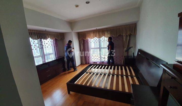 Jual Apartemen Pavilion Sudirman 3 Bedroom Lantai Tengah Furnished 2