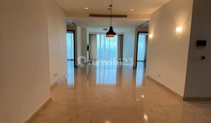 Jual Apartemen Pakubuwono House 3 Bedroom Lantai Sedang Semi Furnished 1