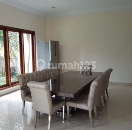 Dijual Rumah di Pejaten Barat 5 Bedrooms Semi Furnished Nyaman 2
