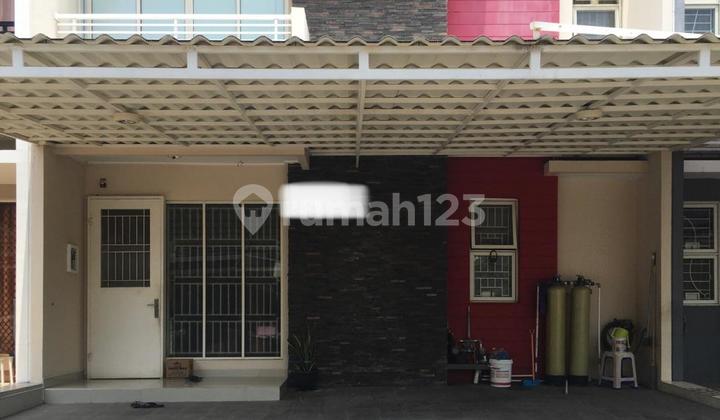 Dijual Rumah di Golf Lake Residence Cengkareng 2 Lantai 4 Kamar Tidur