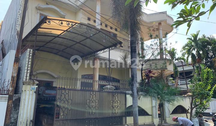 Dijual Rumah di Duren Sawit Jakarta Timur 4 Kamar Tidur Lokasi Nyaman