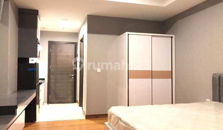 Sewa Apartemen Sudirman Hill Tipe Studio Lantai Tinggi Furnished 2