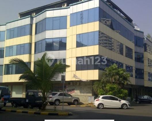 Dijual Ruko di Gading Bukit Indah Kelapa Gading Gandeng Sudut Badan