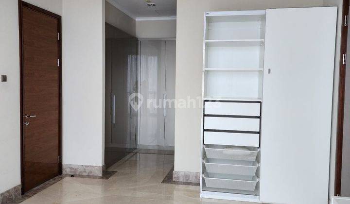 Jual Apartemen District 8 Senopati 4 Bedroom Lantai Tengah Furnished 2