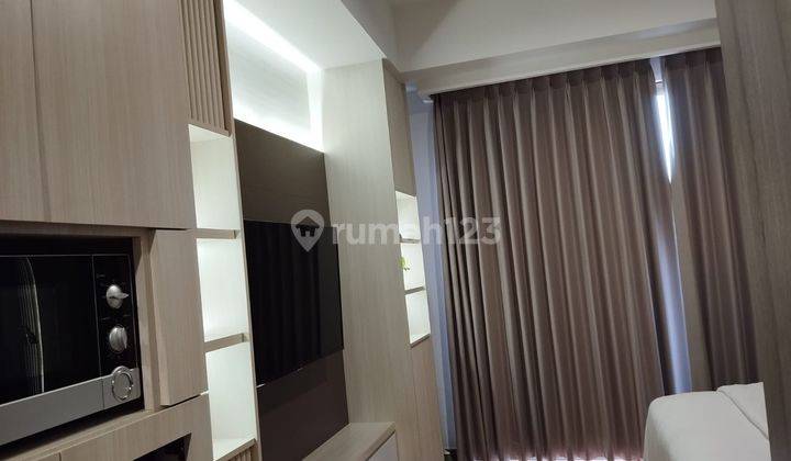 Jual Apartemen Sudirman Hill Tipe Studio Lantai Tinggi Full Furnished 2