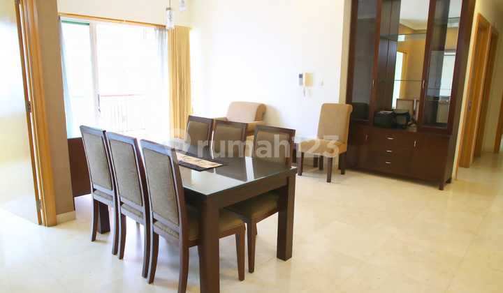 Sewa Apartemen Senayan Residence 3 Bedroom Lantai Tinggi Furnished 2