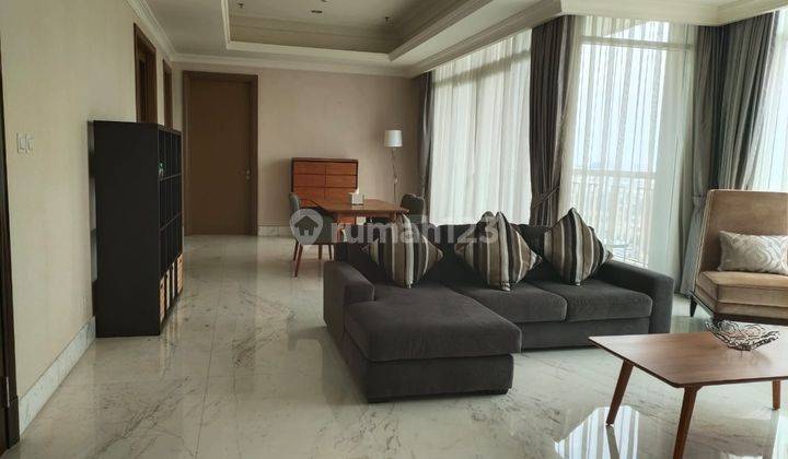 Jual Apartemen Botanica 2 Bedroom Lantai Tengah Full Furnished 2