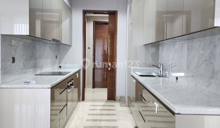 Jual Apartemen District 8 Senopati 4 Bedroom Lantai Tinggi Furnished 1