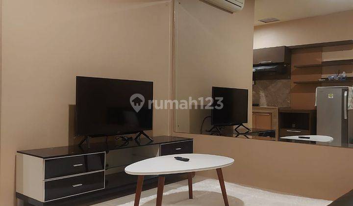 Jual Apartemen Cosmo Mansion 1 Bedroom Lantai Tinggi Furnished Bagus 1