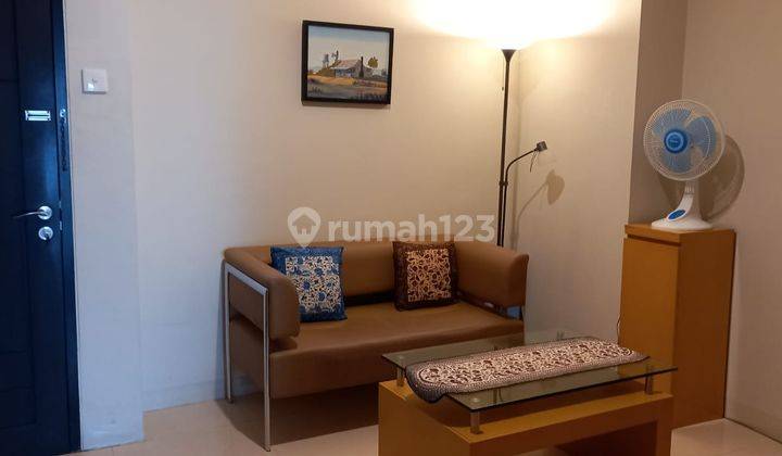 Disewakan Apartemen Cosmo Residence 1 Bedroom Lantai Tengah Furnished 1