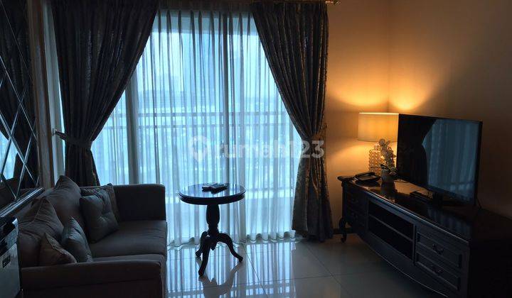 Disewakan Apartemen Thamrin Executive 2 Bedroom Private Lift Furnished 2