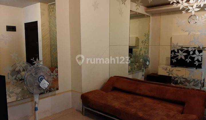 Disewakan Apartemen Cosmo Residence 1 Bedroom Lantai Rendah Furnished 2