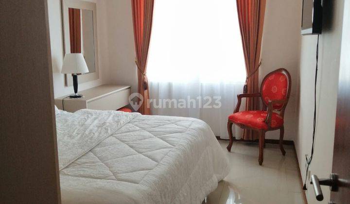 Sewa Apartemen Thamrin Residence 2 Bedroom Lantai Tengah Furnished 2