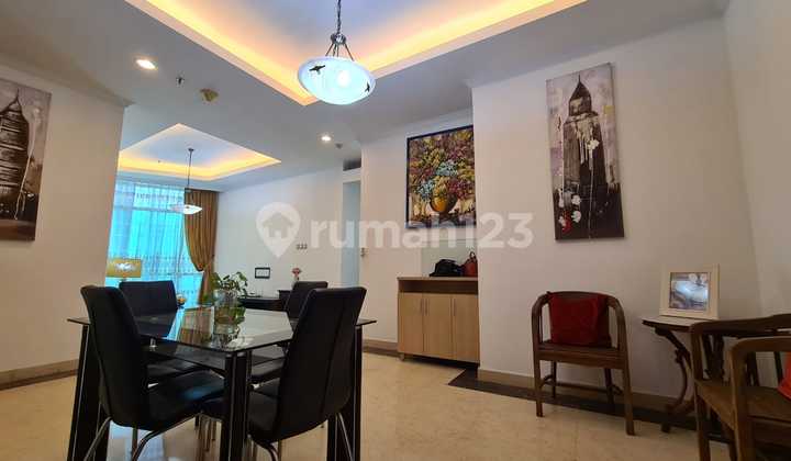 Disewakan Apartemen Bellagio Mansion Private Lift 3 Bedroom Lantai Sedang Furnished 2