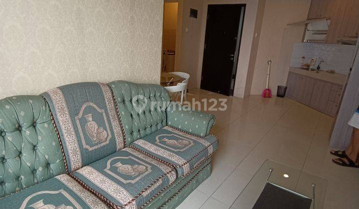 Disewakan Apartemen Cosmo Residence 2 Bedroom Lantai Sedang Furnished 2