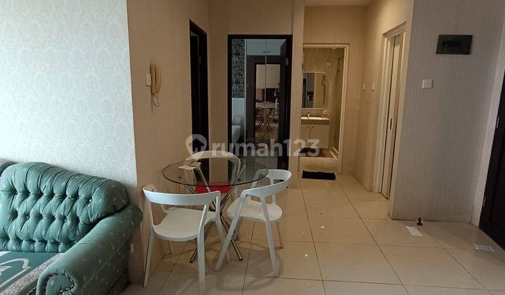 Disewakan Apartemen Cosmo Residence 2 Bedroom Lantai Sedang Furnished 2