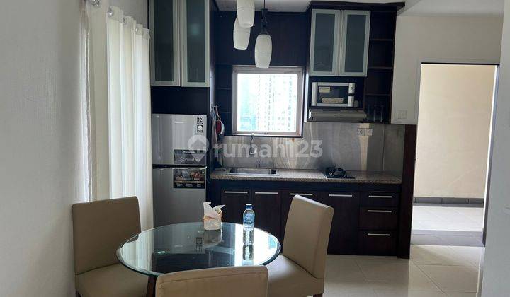 Disewakan Apartemen Cosmo Residence 2 Bedroom Lantai Sedang Furnished 2