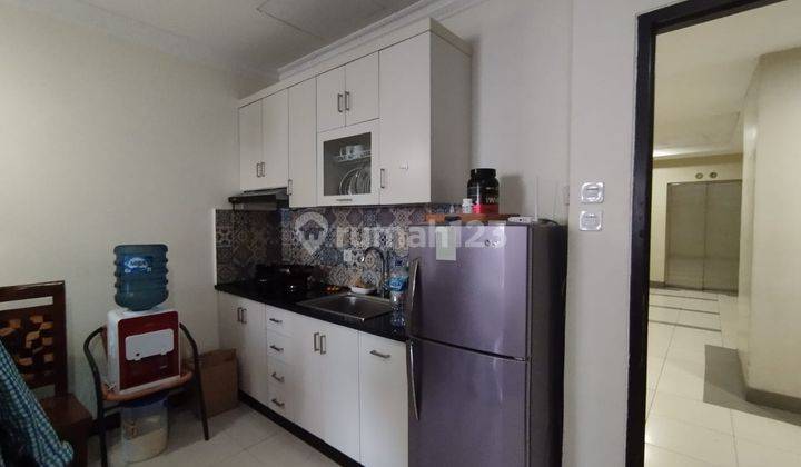 Dijual Apartemen Cosmo Mansion 2 Bedroom Lantai Tinggi Furnished 2