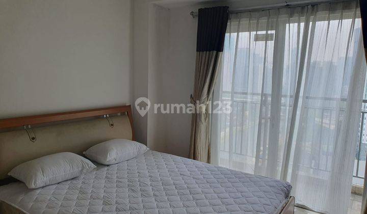 Disewakan Apartemen Cosmo Residence 1 Bedroom Lantai Tengah Furnished 2