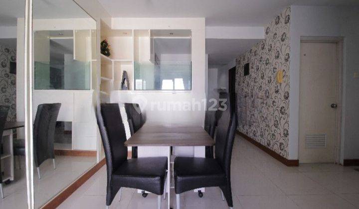 Disewakan Apartemen Cosmo Mansion 2 Bedroom Lantai Tengah Furnished 2