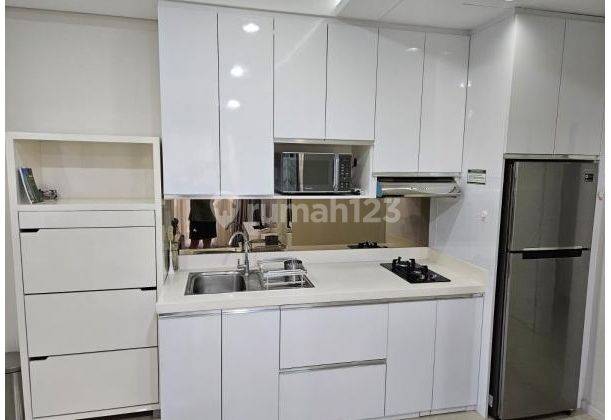 Sewa Apartemen Thamrin Residence 2 Bedroom Lantai Sedang Furnished 2