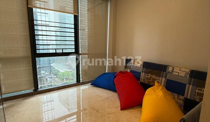 Sewa 3 Bedrooms Apartemen District 8 Senopati 2